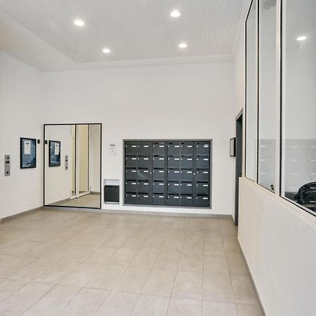 Chic Apart With Parking Near Paris Nanterre Buitenkant foto